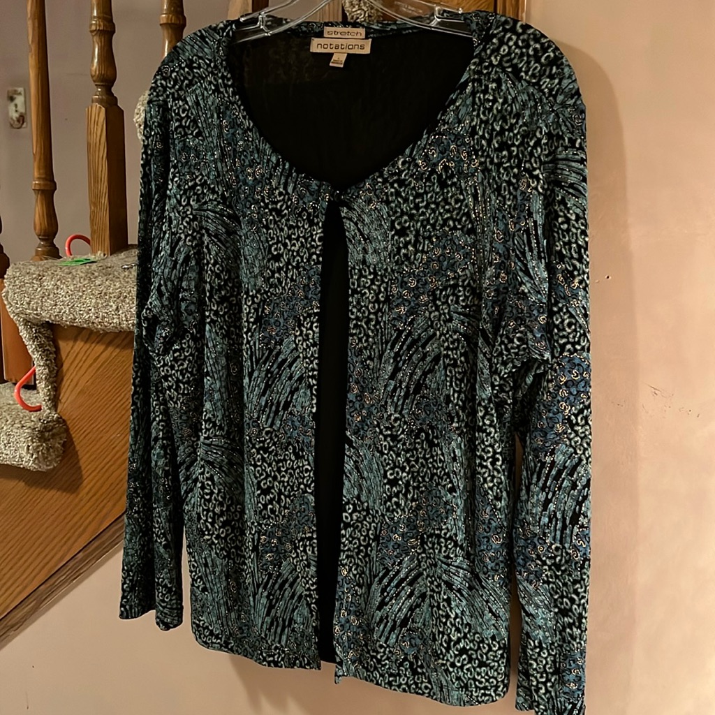 Notations Mock Shell/Attached Jacket, Size Large.